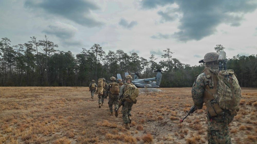 24th MEU CERTEX: U.S Marines with Kilo Conduct a CASEVAC mission