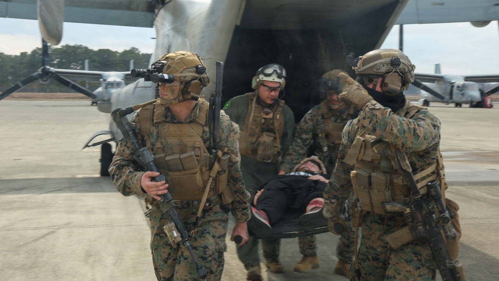 24th MEU CERTEX: U.S Marines with Kilo Conduct a CASEVAC mission