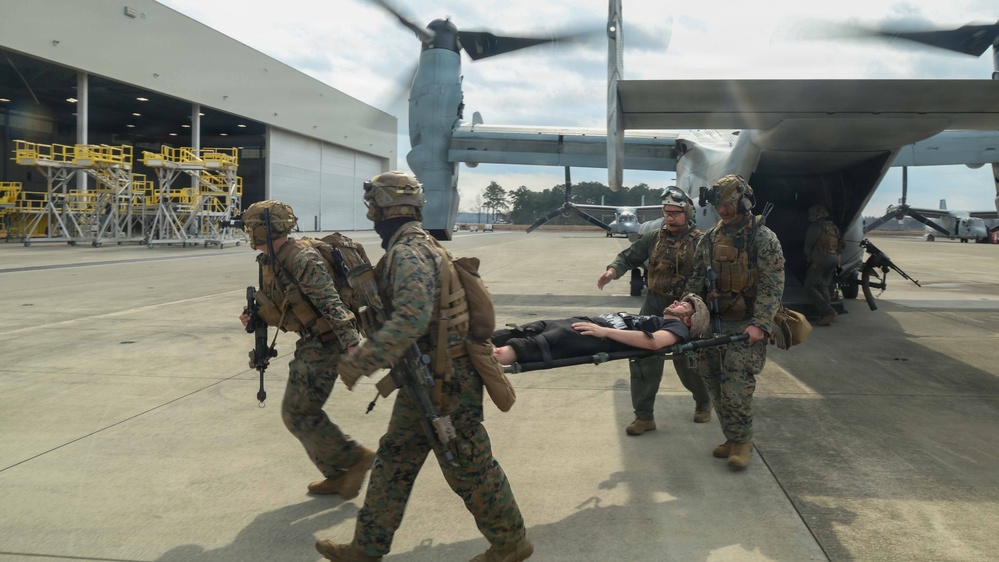 24th MEU CERTEX: U.S Marines with Kilo Conduct a CASEVAC mission