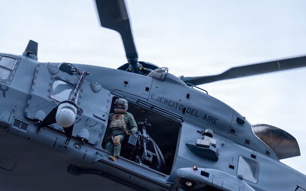 Sentry South 26-2 Spanish air force NH90 touch and go at Camp Shelby