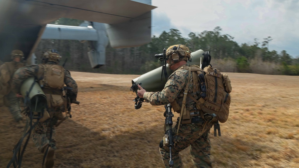 24th MEU CERTEX: U.S Marines with Kilo Conduct a CASEVAC mission