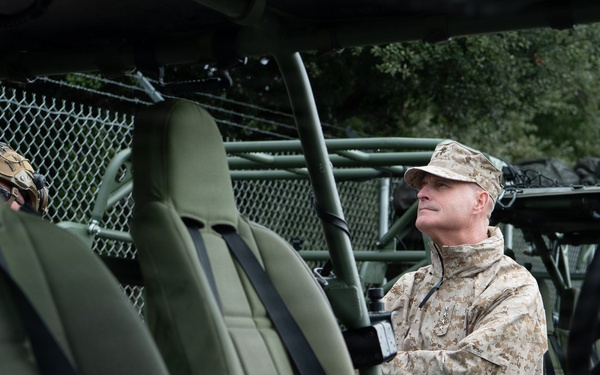 Assistant Commandant of the Marine Corps visits Task Force-Ripper