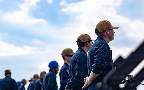 USS Dewey Departs Subic Bay