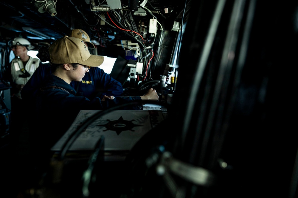 USS Iwo Jima Conducts a Fueling-At-Sea