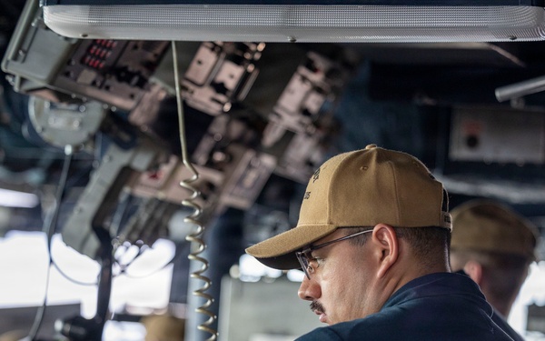 USS Dewey Departs Subic Bay