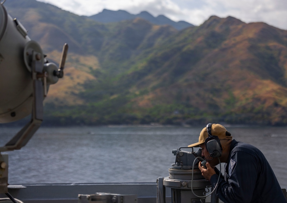 USS Dewey Departs Subic Bay