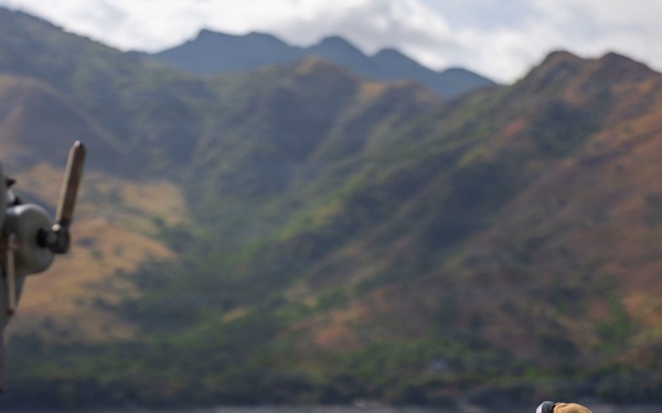 USS Dewey Departs Subic Bay