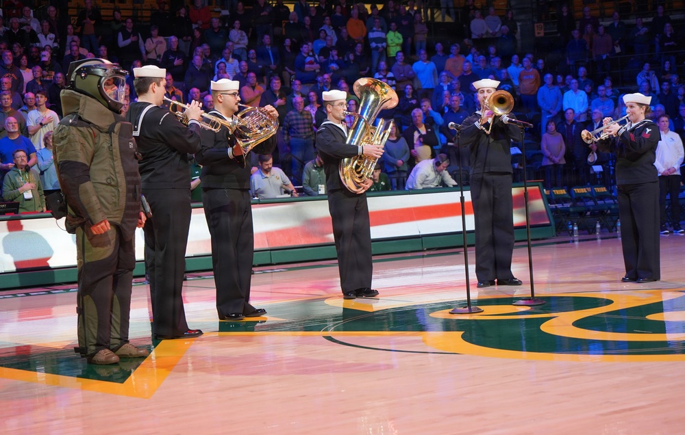 EODMU-2 Sailors support COMREL at the College of William &amp; Mary's Kaplan Arena