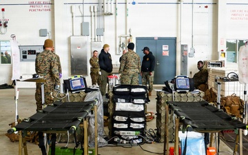 24th MEU CERTEX: U.S Marines and Sailors conduct a Mass Casualty mission