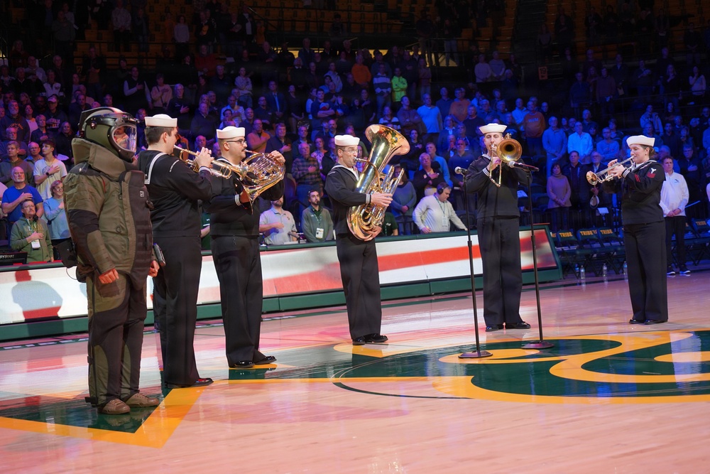 EODMU-2 Detachment Yorktown Sailors support a COMREL event at the College of William &amp; Mary's Kaplan Arena