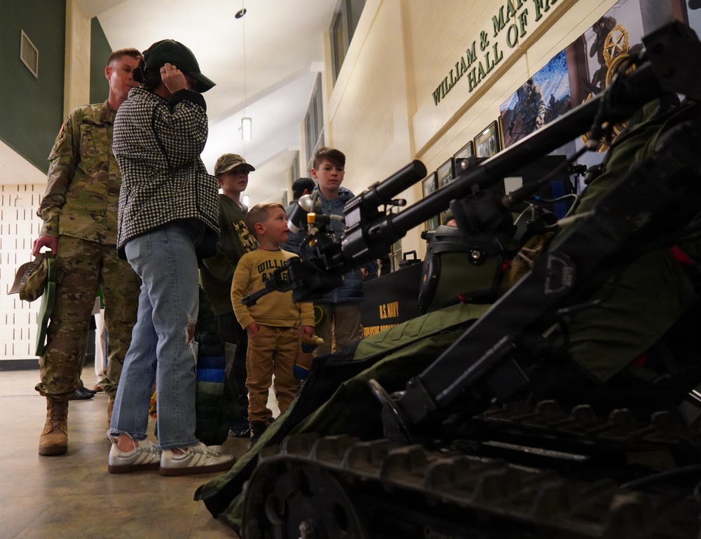 EODMU-2 Detachment Yorktown Sailors support a COMREL event at the College of William &amp; Mary's Kaplan Arena