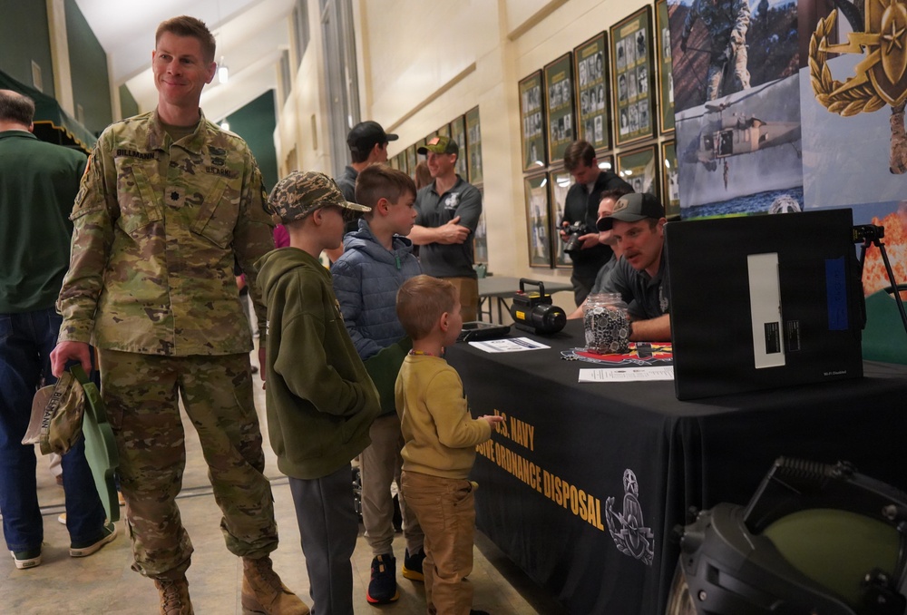 EODMU-2 Detachment Yorktown Sailors support a COMREL event at the College of William &amp; Mary's Kaplan Arena