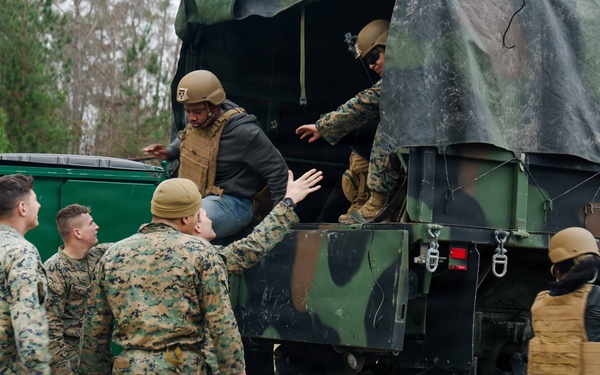 24th MEU CERTEX: U.S Marines and Sailors conduct a Mass Casualty mission