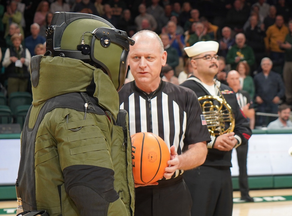 EODMU-2 Detachment Yorktown Sailors support a COMREL event at the College of William &amp; Mary's Kaplan Arena