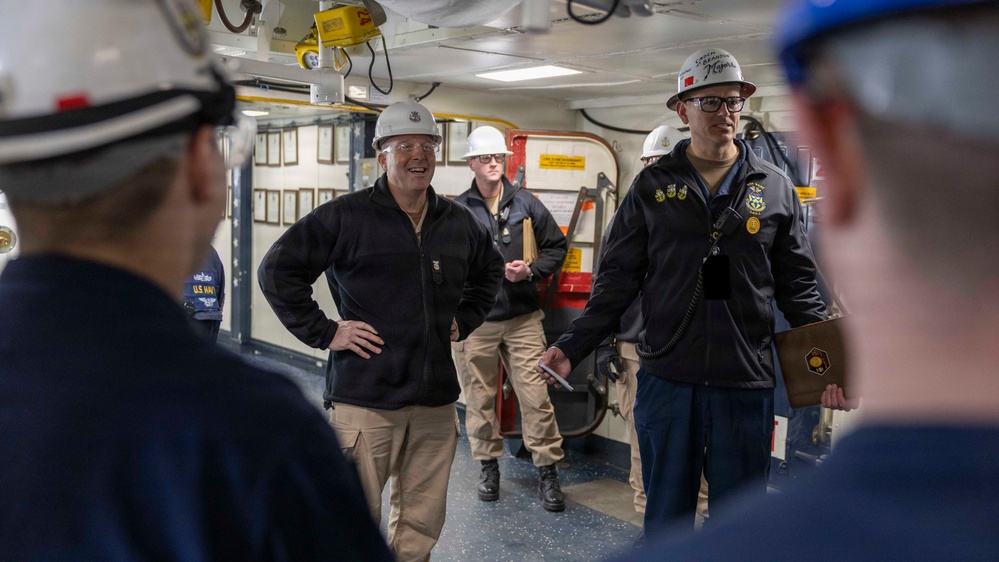 SURFLANT FORCM VISITS WASP