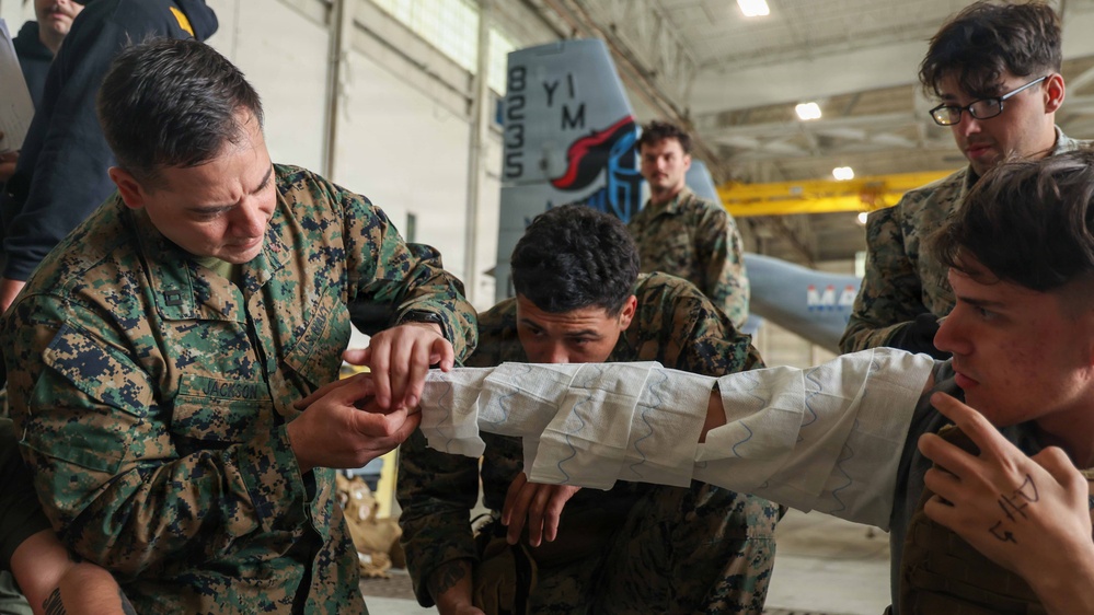 24th MEU CERTEX: U.S Marines and Sailors conduct a Mass Casualty mission