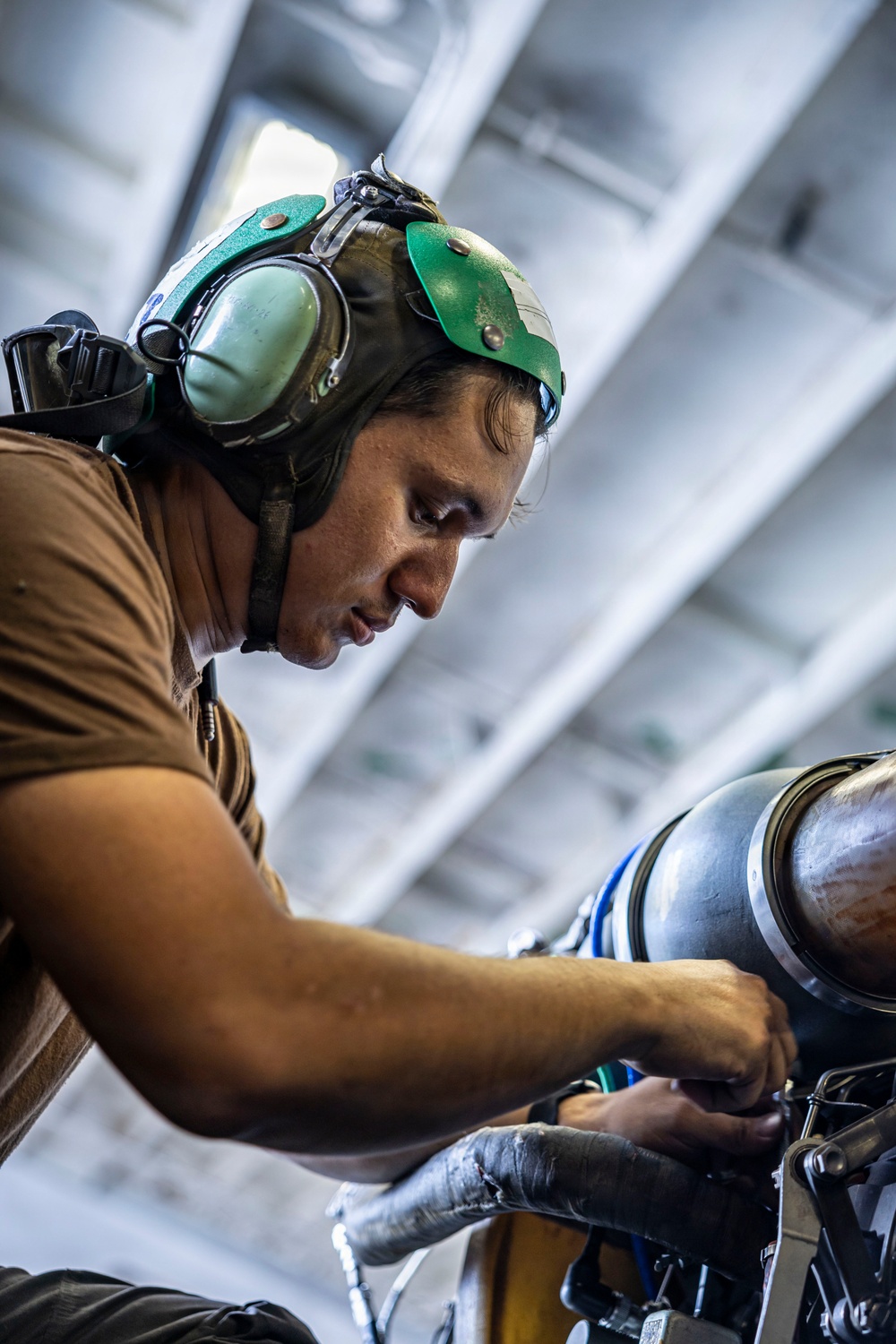 USS Iwo Jima Sailors Conduct MH-60S Seahawk Maintenance