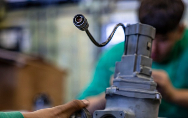 USS Iwo Jima Sailors Conduct MH-60S Seahawk Maintenance
