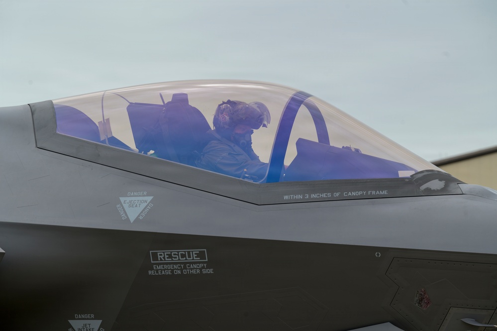 187th Fighter Wing pilot conducts pre-flight checks during Sentry South 26-2