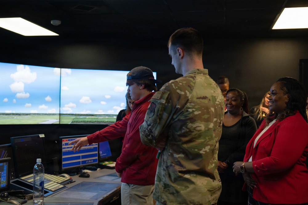 Building Ties with Local Leaders: Leadership Sumter Tours Shaw AFB