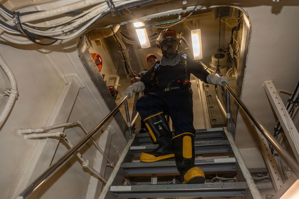 USS Iwo Jima Sailors Conduct Damage Control Training Evolution