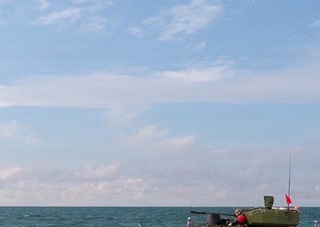 Marine Corps Awards Second ARV Rapid Prototyping Contract to GLDS and Textron