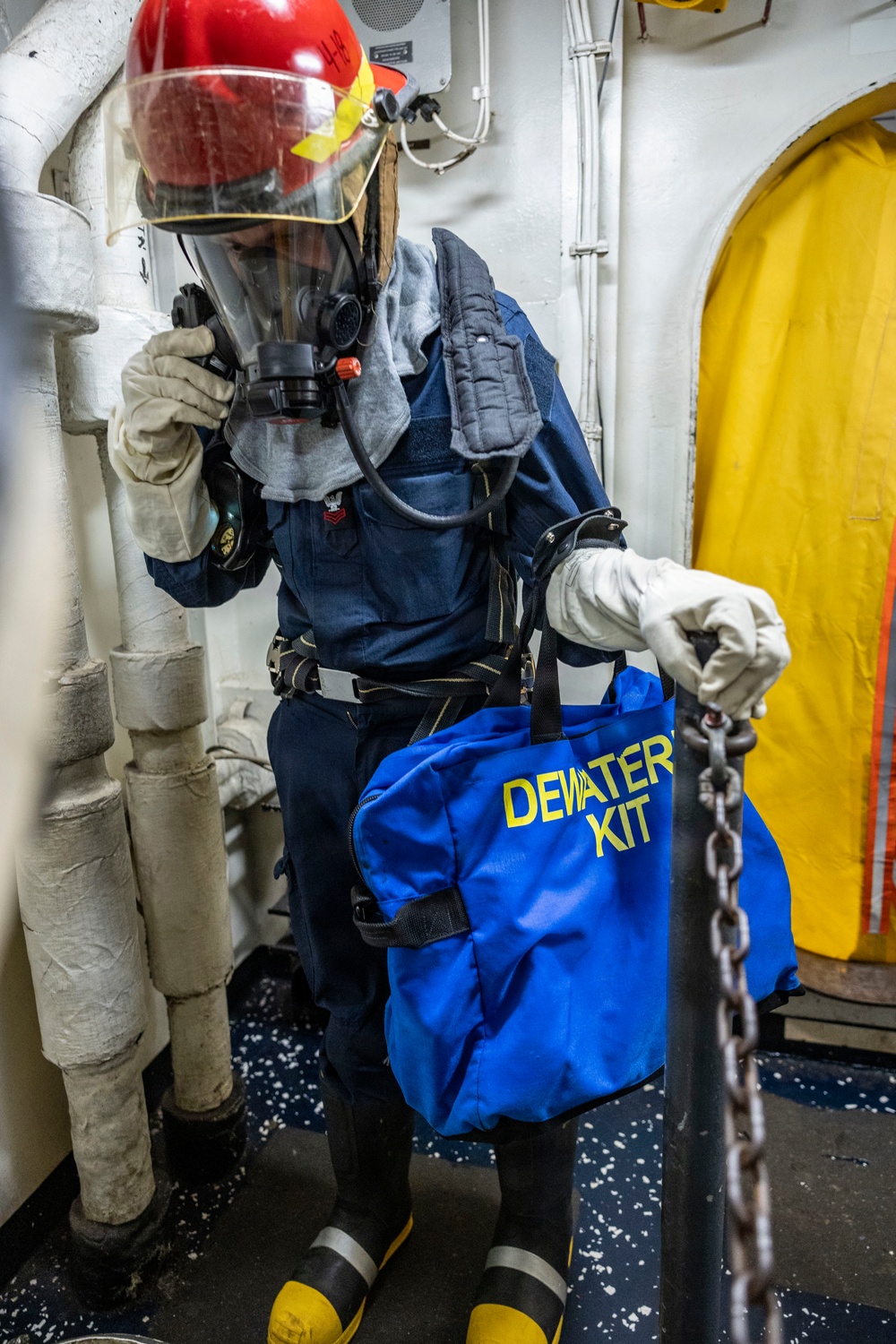 USS Iwo Jima Conducts Damage Control Training