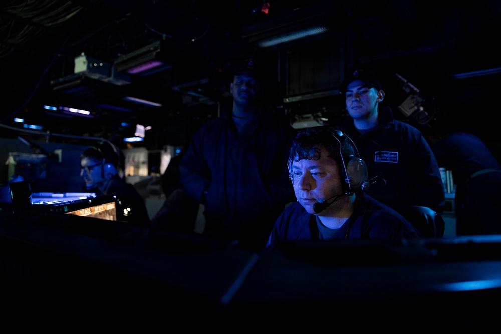 USS Iwo Jima Sailors Conduct a Combat Systems Training Evolution