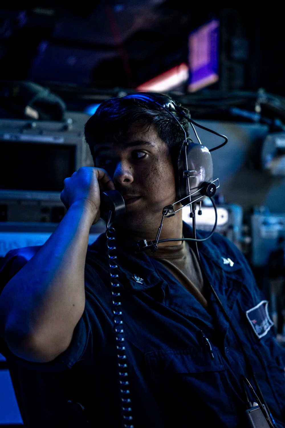 USS Iwo Jima Sailors Conduct a Combat Systems Training Evolution