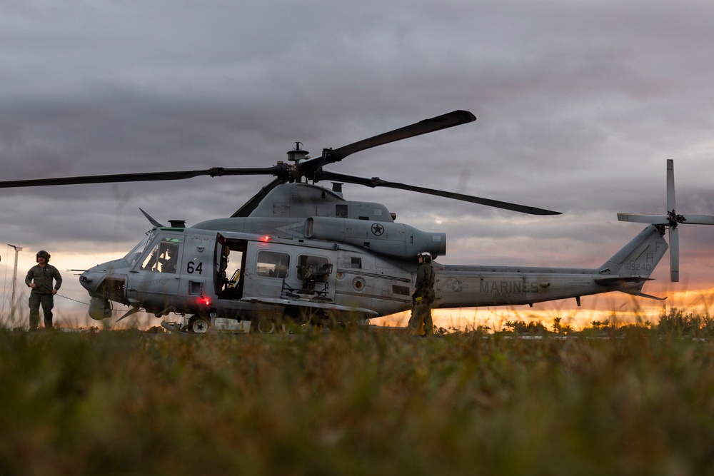 HMLA-269 and HMH-464 land in The Bahamas