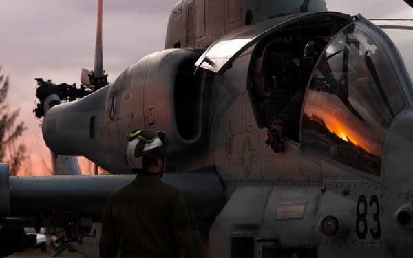 HMLA-269 and HMH-464 land in The Bahamas