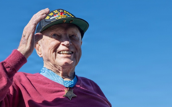 MoH recipient, retired U.S. Navy Capt. Royce Williams arrives to Jet Center Palomar Airport