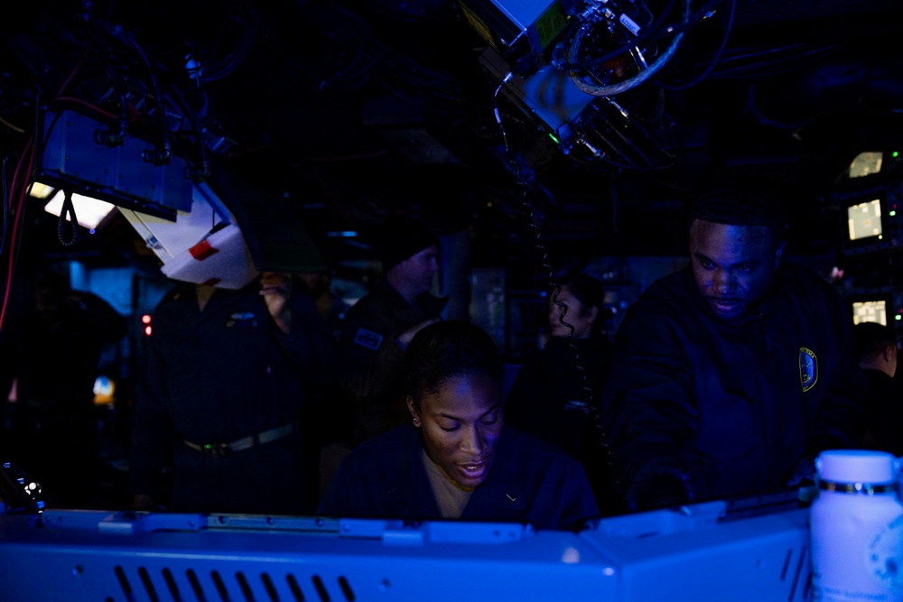 USS Iwo Jima Sailors Conduct A Combat Systems Training Evolution