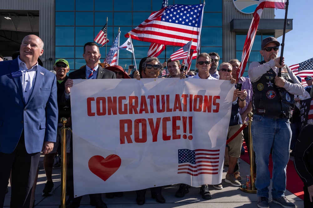 MoH recipient, retired U.S. Navy Capt. Royce Williams arrives to Jet Center Palomar Airport