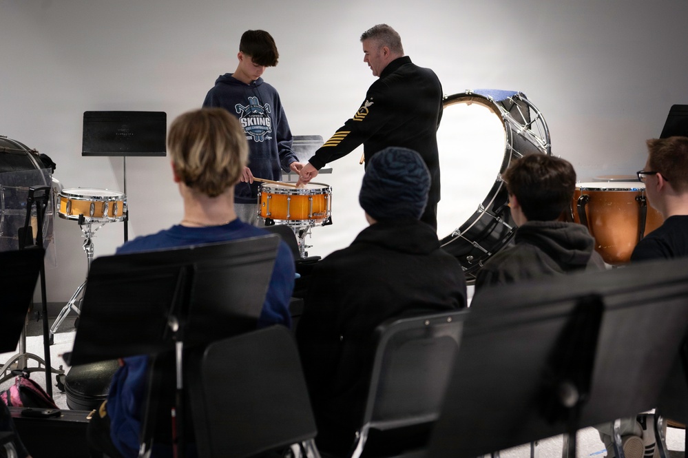 Navy Band leads clinic at Queensbury High School