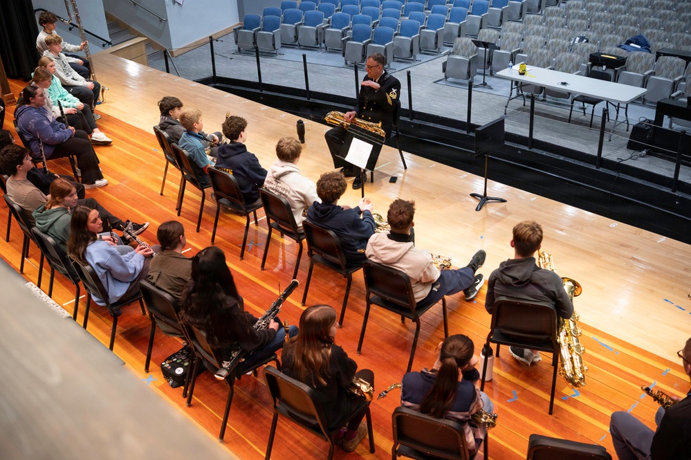 Navy Band leads clinic at Queensbury High School