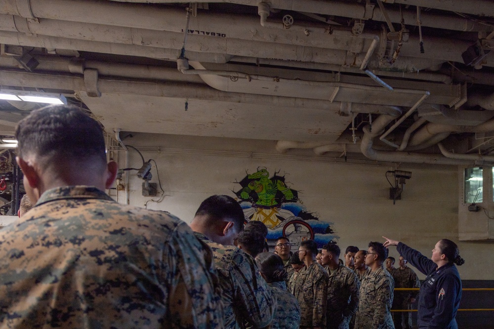MWSS-371 Motor Transport Company visits USS Essex