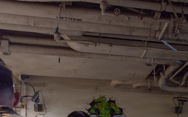 MWSS-371 Motor Transport Company visits USS Essex