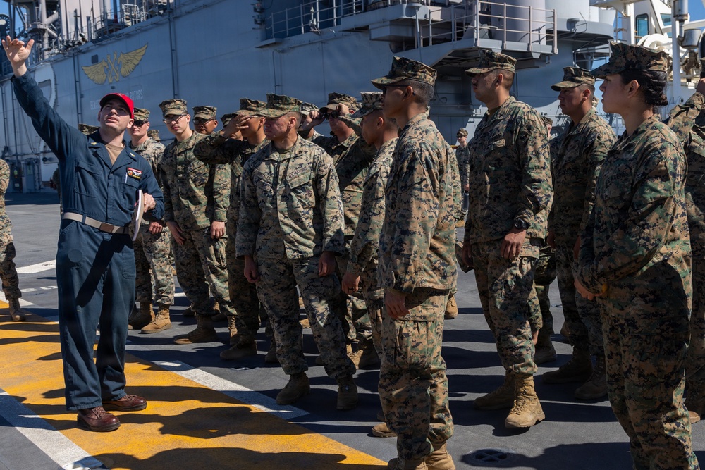 MWSS-371 Motor Transport Company visits USS Essex