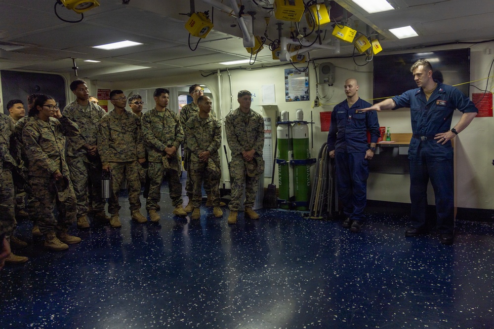 MWSS-371 Motor Transport Company visits USS Essex