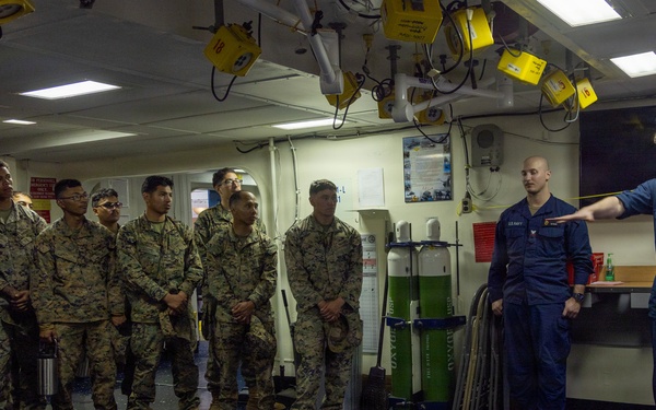 MWSS-371 Motor Transport Company visits USS Essex