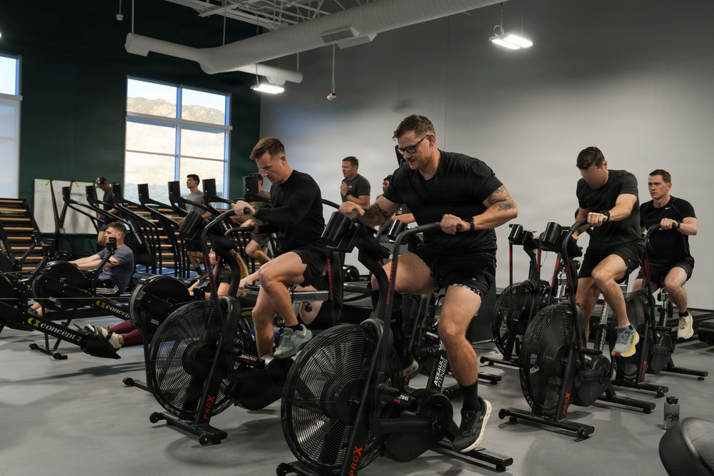 1st Special Forces Command commander trains alongside 10th SFG (A) Soldiers