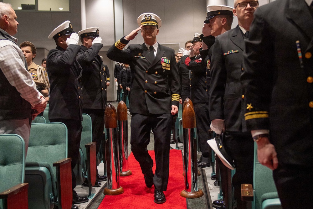 Capt. Allen Agor relieves Capt. Eric Hunter as commanding officer USS Ohio (SSGN 726) Blue Crew