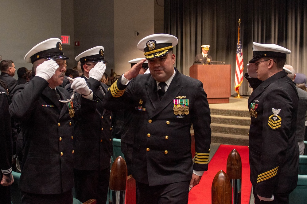 Capt. Allen Agor relieves Capt. Eric Hunter as commanding officer USS Ohio (SSGN 726) Blue Crew