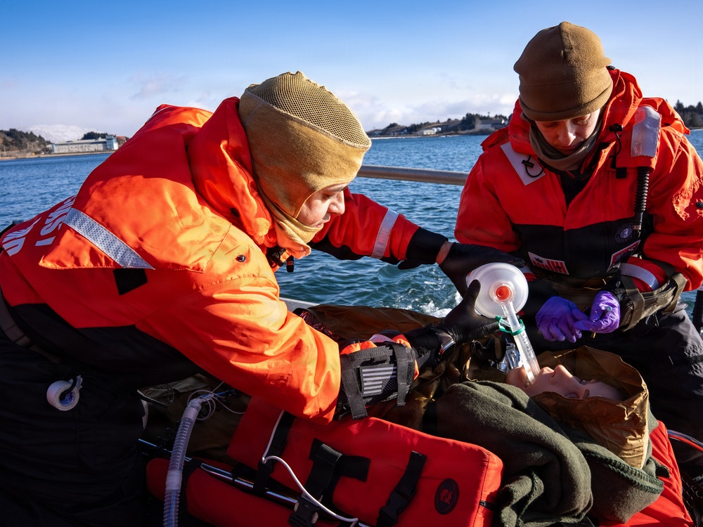 Cold weather joint medical evacuation exercise at Arctic Edge 26