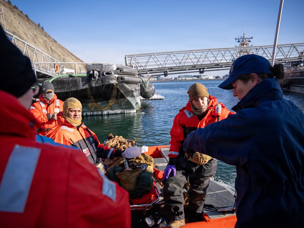 Cold weather joint medical evacuation exercise at Arctic Edge 26