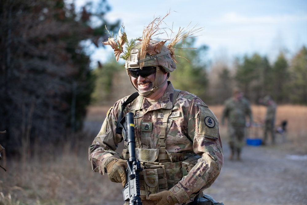 Soldiers compete in 30th Troop Command Best Warrior Competition