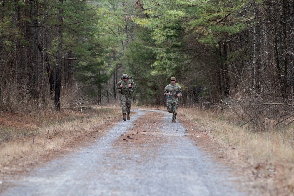 Soldiers compete in 30th Troop Command Best Warrior Competition