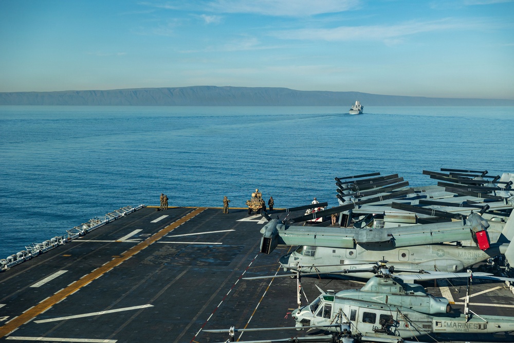 11th MEU Marines, Sailors Conduct Simulated Straight Transit