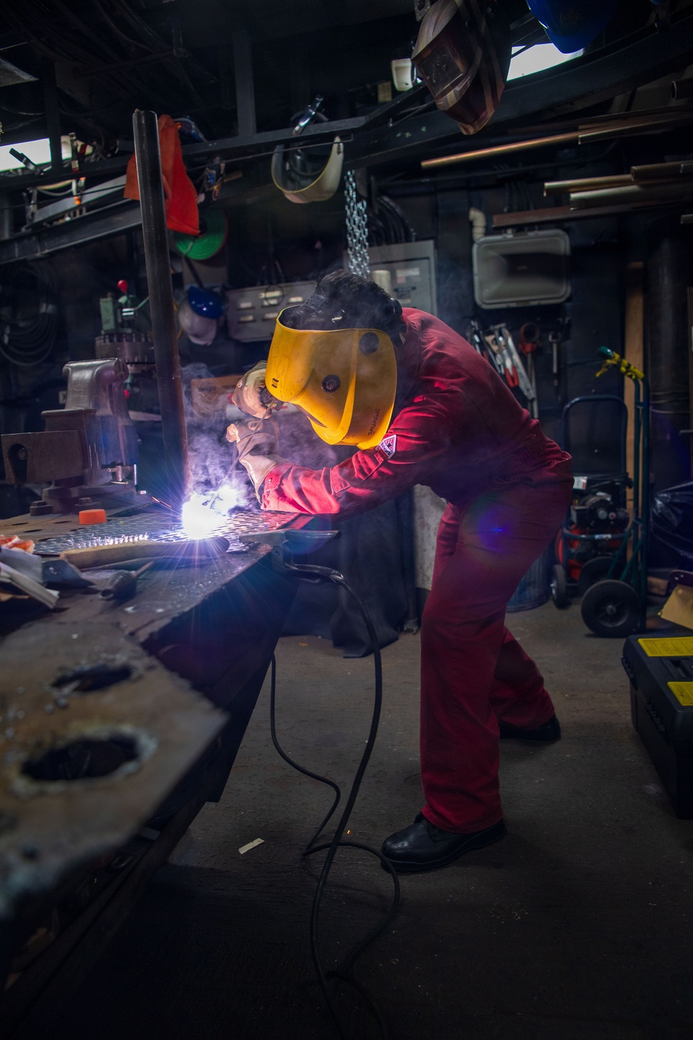 USS Boxer HT’s Conduct Maintenance